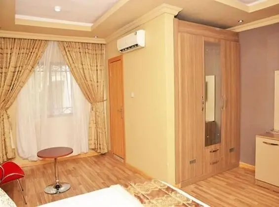Deluxe Tek Büyük Yataklı Oda