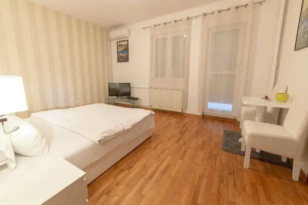 Apart Daire, Teras