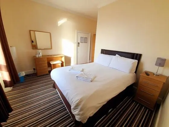 Tek Büyük Yataklı Oda, 1 Çift Kişilik Yatak, Banyolu/Duşlu, Deniz Manzaralı