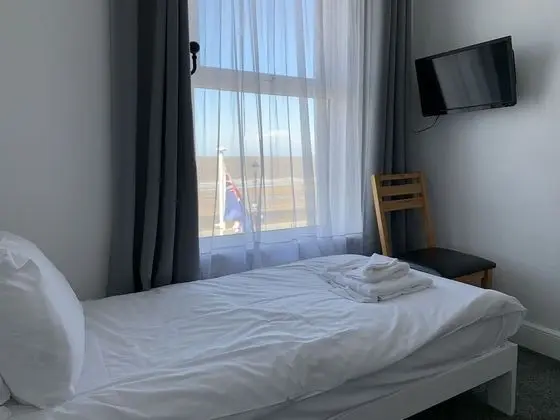 Tek Kişilik Oda, 1 Tek Kişilik Yatak, Sigara İçilmez, Deniz Manzaralı