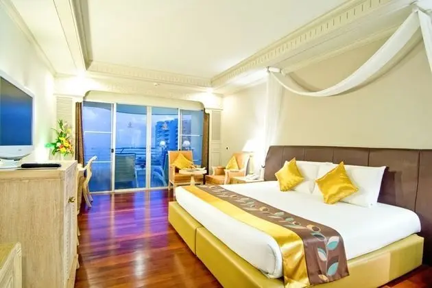 Grand Sea View