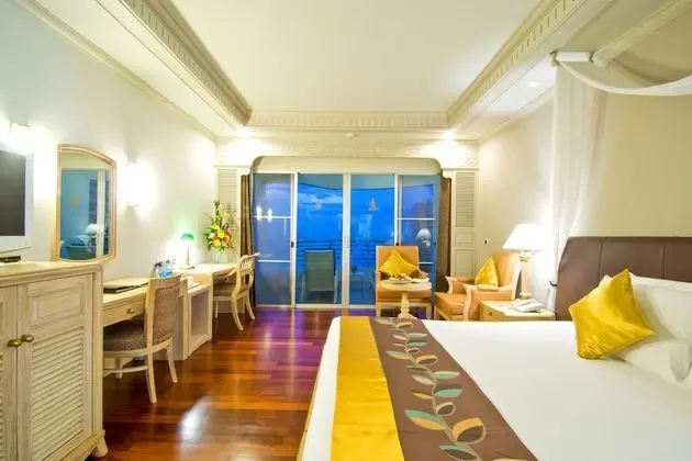 Grand Sea View