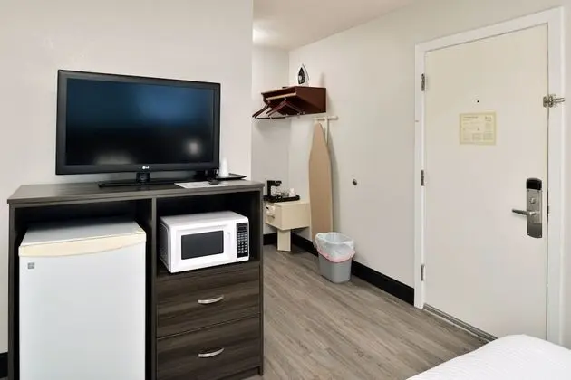 Standard Oda, 1 Çift Kişilik Yatak, Sigara İçilmez, Buzdolabı ve Mikrodalga (Small Room)