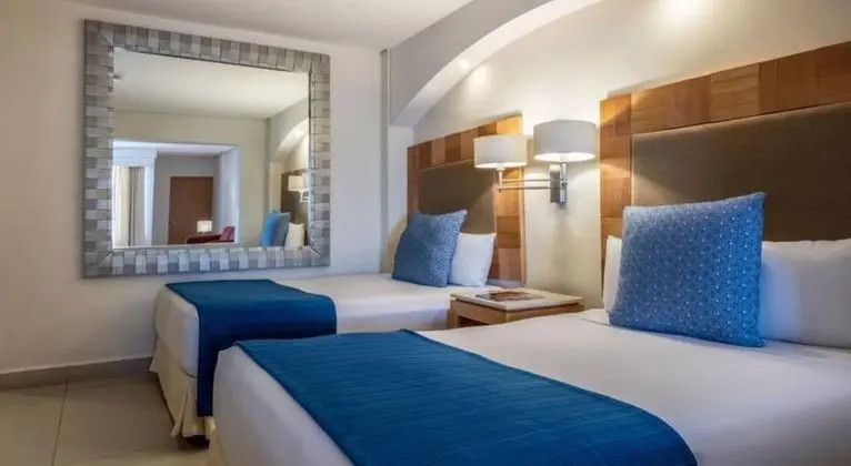 Junior Suite, Family Only, No Groups, Club Tour Included