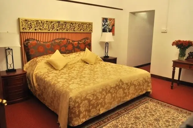 Deluxe Tek Büyük Yataklı Oda, 1 En Büyük (King) Boy Yatak, Engellilere Uygun, Bahçe Manzaralı