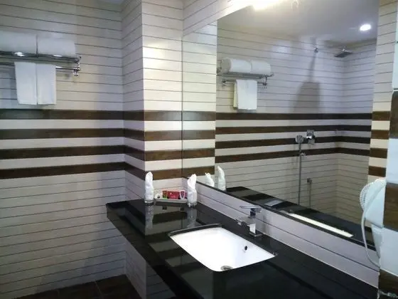 Comfort Oda, 1 Çift Kişilik Yatak, Şehir Manzaralı, Köşe