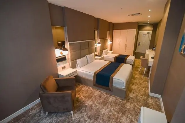Standart Oda, Avlu Manzaralı
