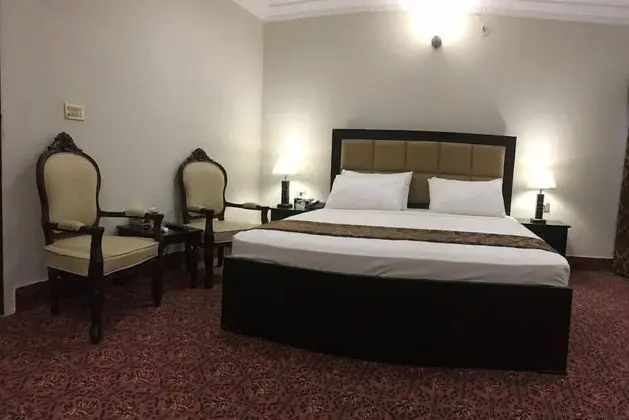 Standard Tek Büyük Yataklı Oda