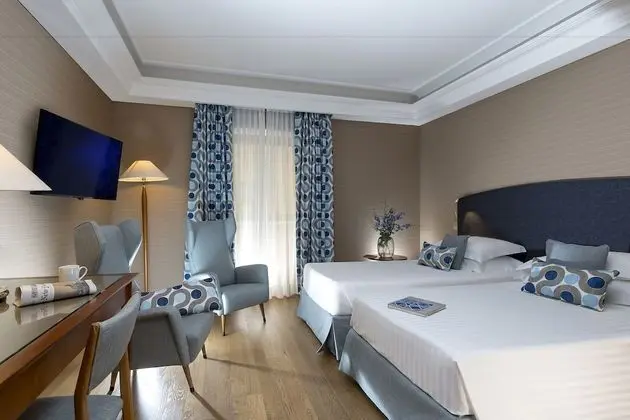 Classic Tek Büyük Yataklı Oda (Plus with Sofabed)