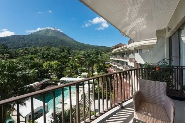 Junior Suite Volcano View