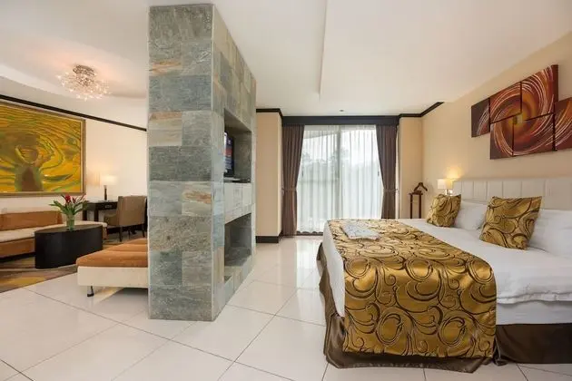 Master Suite Volcano View