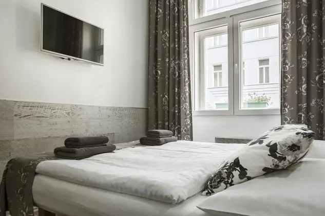 Standard Tek Büyük veya İki Ayrı Yataklı Oda