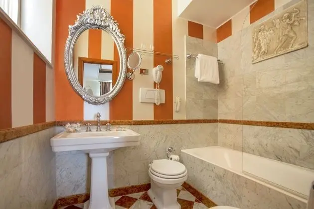 Standard Üç Kişilik Oda