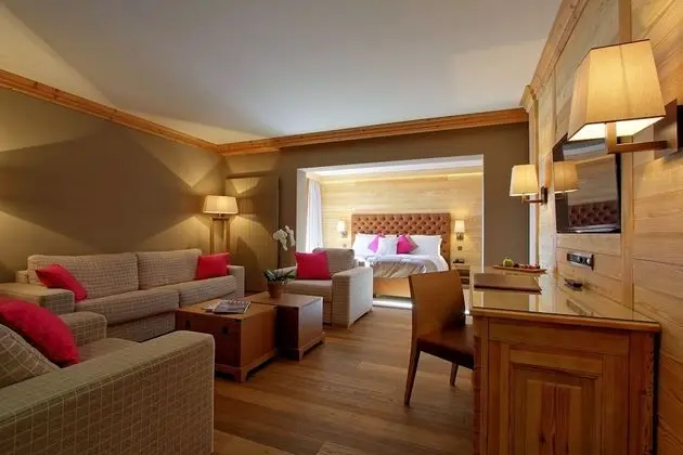 Deluxe Tek Büyük Yataklı Oda, Balkon, Dağ Manzaralı