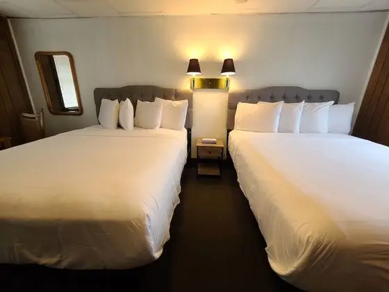 Standard Oda, 2 Büyük (Queen) Boy Yatak