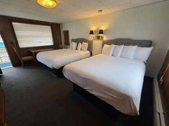 Standard Oda, 2 Büyük (Queen) Boy Yatak