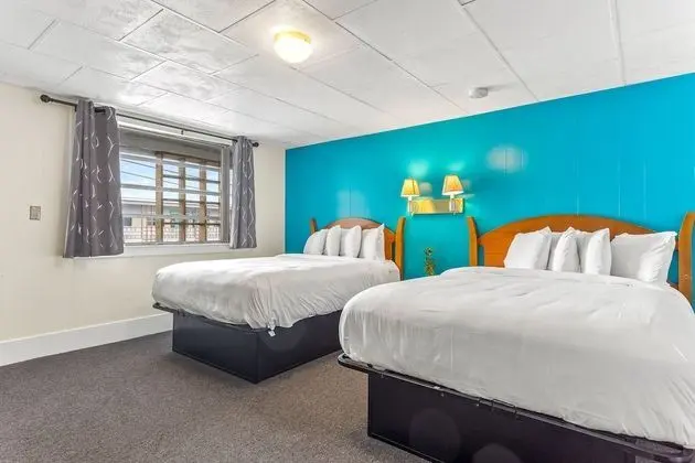 Standard Oda, 2 Büyük (Queen) Boy Yatak