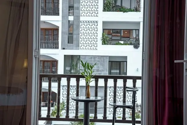 Deluxe Double Room with Pool View ( With 1 Way Airport Pick Up)