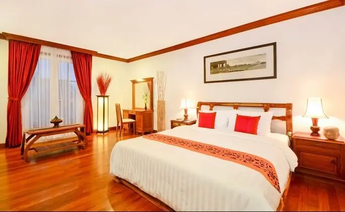Deluxe Double Room with Pool View ( With 1 Way Airport Pick Up)
