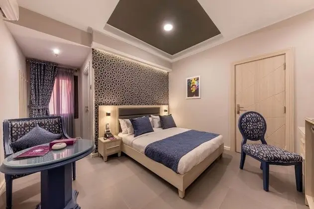 Deluxe Tek Büyük Yataklı Oda, 1 En Büyük (King) Boy Yatak, Sigara İçilebilir, Şehir Manzaralı