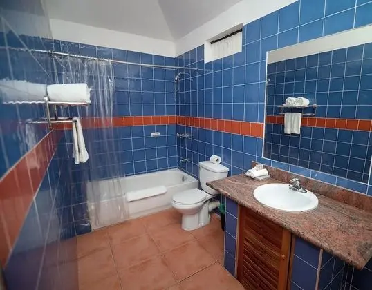 Kır Evi, Bahçe Manzaralı