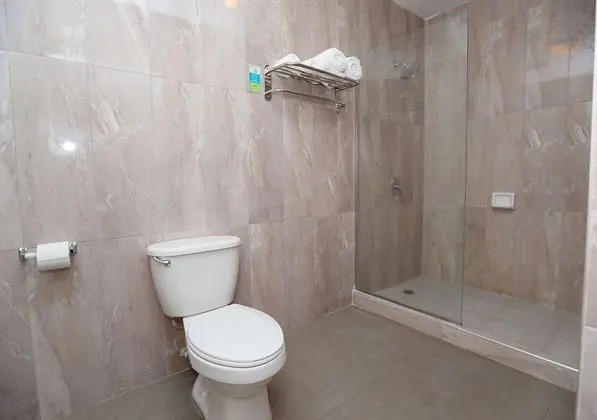 Standard Oda, 1 En Büyük (King) Boy Yatak, Bahçe Manzaralı