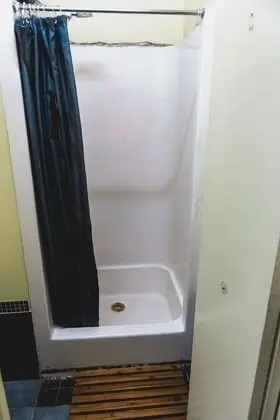 Tek Kişilik Oda, Ortak Banyo