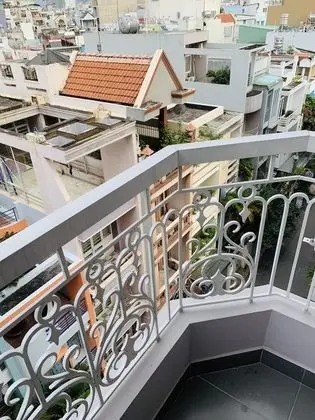 Deluxe Oda (Premier)