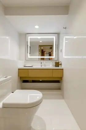 Superior Suite (Partly Non-Smoking Room (with closed window))