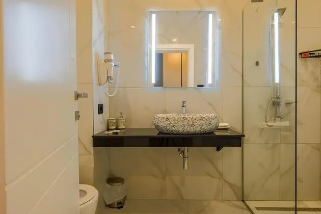 Tek Büyük Yataklı Oda