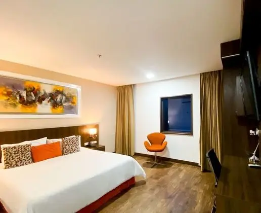 Standard Oda, 1 Büyük (Queen) Boy Yatak