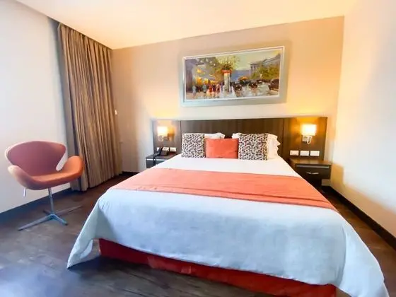 Standard Oda, 1 Büyük (Queen) Boy Yatak