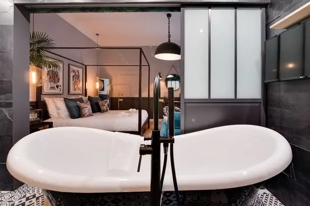 Deluxe Apart Daire, Banyolu/Duşlu, Avlu Manzaralı