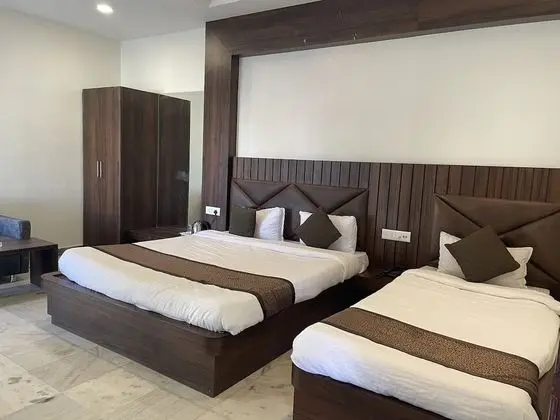 Deluxe Üç Kişilik Oda