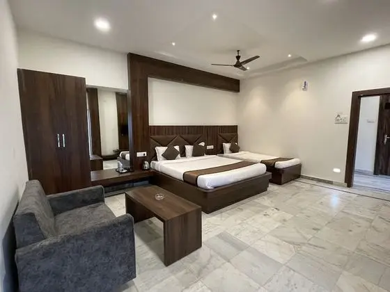 Deluxe Üç Kişilik Oda