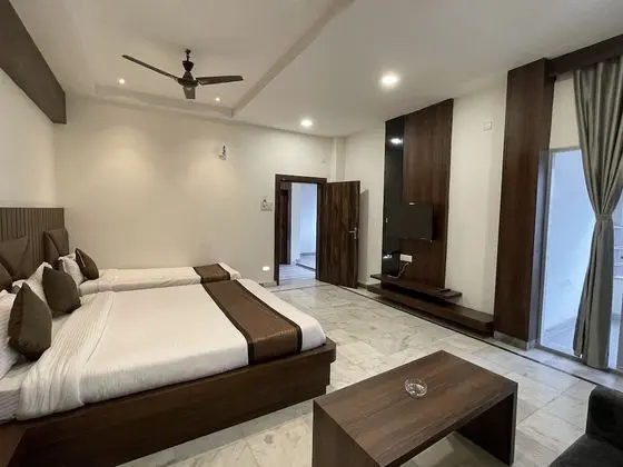 Deluxe Üç Kişilik Oda
