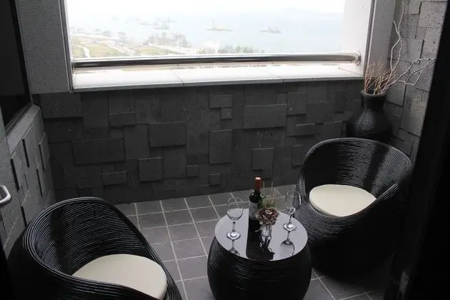 Balcony Suite