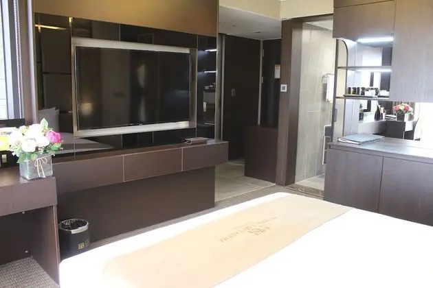 Balcony Suite