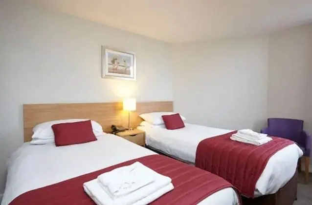 Classic Tek Büyük Yataklı Oda