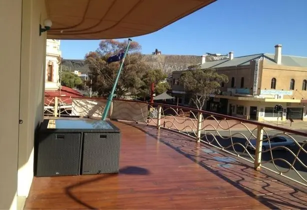 Deluxe Oda, Balkon
