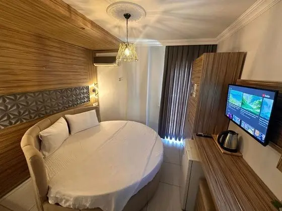 Deluxe Suite, Balkonlu