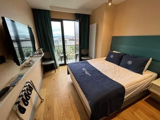 Standart Oda, Şehir Manzaralı