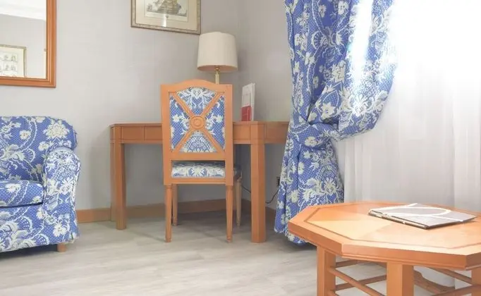 Superior Tek Büyük Yataklı Oda
