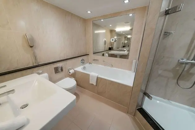 Royal Deluxe Studio, High Floor