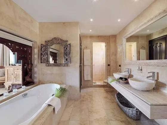 Royal Villa, 3 Yatak Odası, Kişiye Özel Havuzlu
