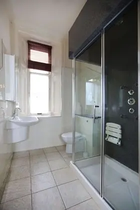 Basic Apart Daire, 4 Yatak Odası (Albert Apartment)