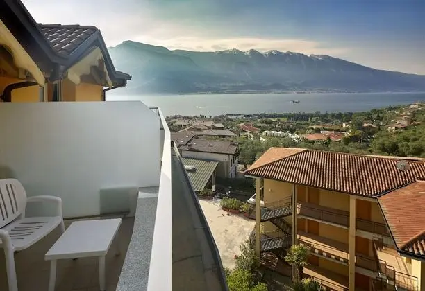 Superior Tek Büyük veya İki Ayrı Yataklı Oda, Göl Manzaralı