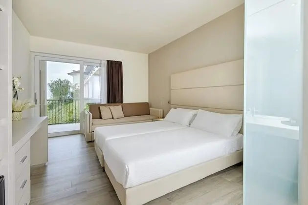 Superior Tek Büyük Yataklı Oda, Balkon, Göl Manzaralı