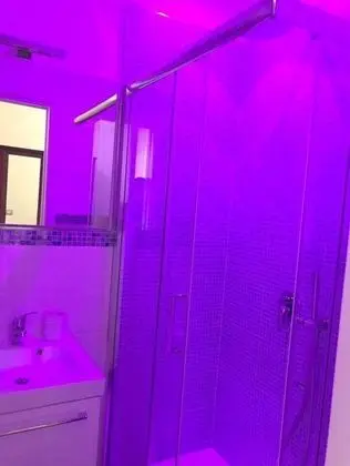 Luxury Tek Büyük Yataklı Oda, 1 Büyük (Queen) Boy Yatak (Aragona)