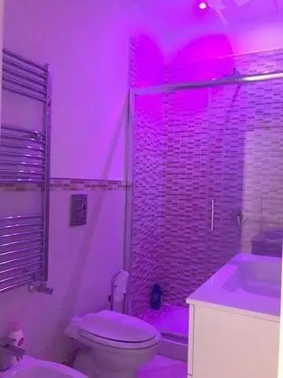 Luxury Tek Büyük Yataklı Oda